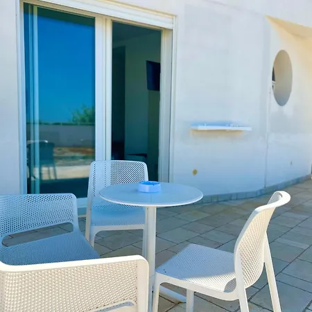 Sandy בית הארחה